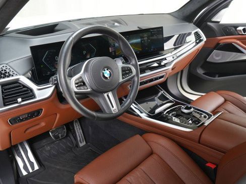 Used 2023 BMW X7 M60i w/ Executive Package image 42