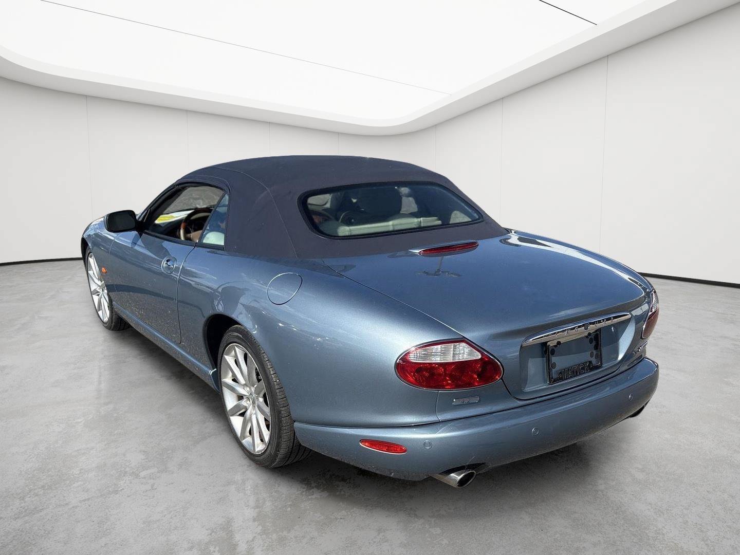Used 2005 Jaguar XK8 Convertible RWD image 6