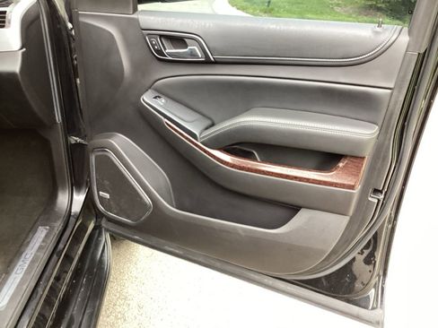 Used 2015 GMC Yukon SLT AWD/4WD image 24