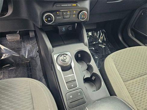 Used 2022 Ford Escape SE image 22