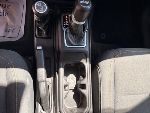 Used 2024 Jeep Wrangler Unlimited Sport AWD/4WD image 25