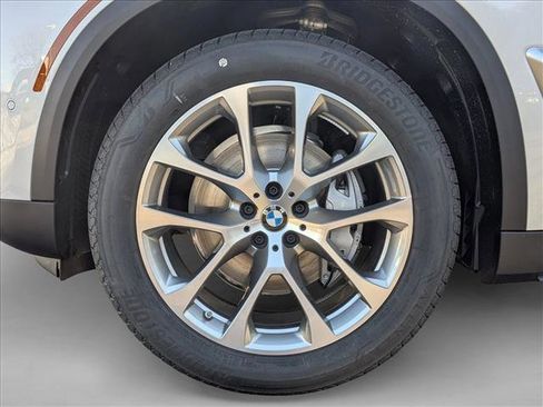 New 2026 BMW X5 xDrive40i image 10