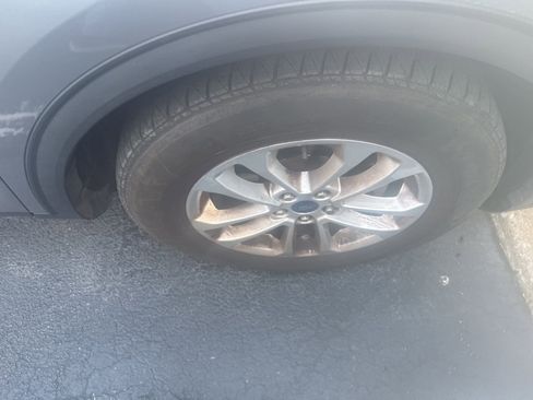 Used 2021 Ford Escape SE w/ Convenience Package image 8