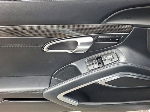 Used 2015 Porsche 911 Turbo image 12