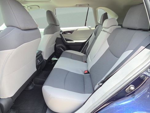 Certified 2025 Toyota RAV4 XLE w/ Convenience Package FWD image 11