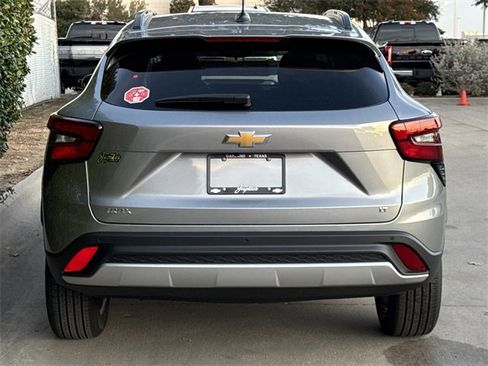 New 2026 Chevrolet Trax LT w/ Driver Confidence Package image 5