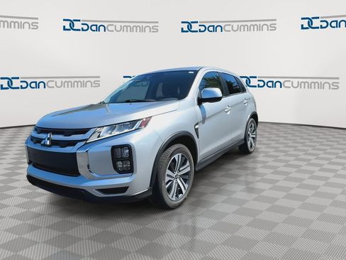 Used 2024 Mitsubishi Outlander Sport ES AWD/4WD image 4