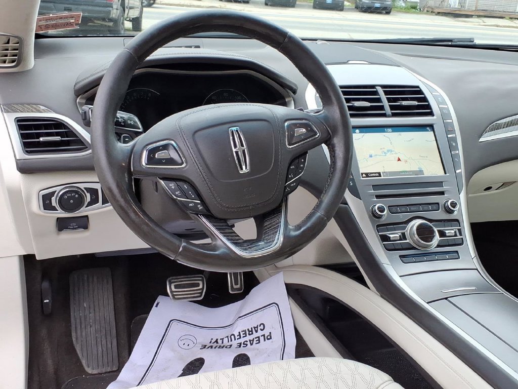 Used 2018 Lincoln MKZ Black Label w/ Technology Package AWD/4WD image 16