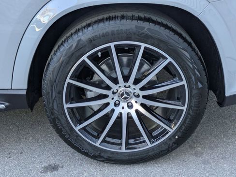 New 2026 Mercedes-Benz GLS 580 4MATIC image 16