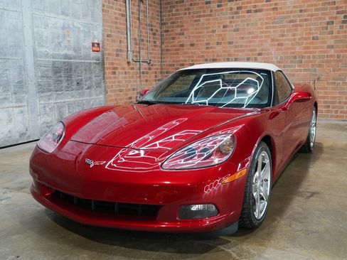Used 2008 Chevrolet Corvette Coupe RWD image 5