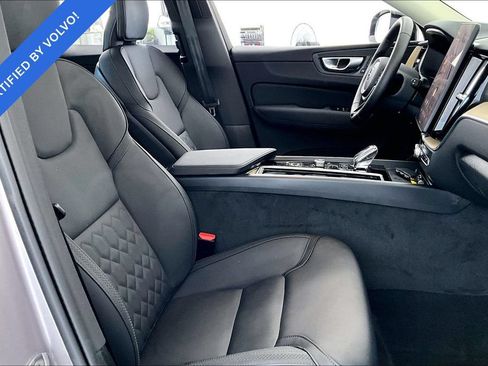 Used 2026 Volvo XC60 B5 Plus AWD/4WD image 7