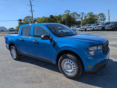 New 2026 Ford Maverick XL w/ Equipment Group 101A AWD/4WD image 2