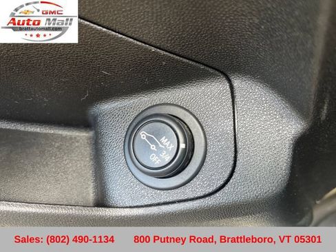 Used 2022 GMC Terrain AT4 w/ Infotainment Package II AWD/4WD image 32
