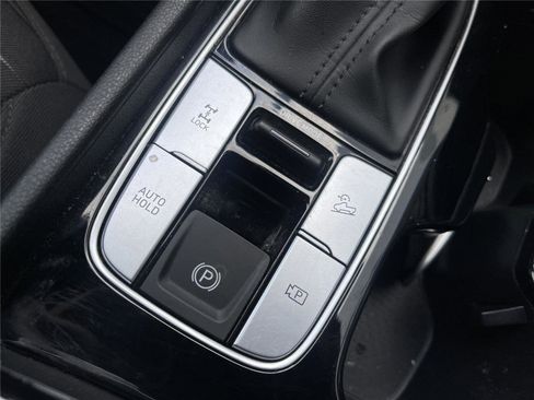 Used 2023 Hyundai Santa Cruz SEL Premium AWD/4WD image 30