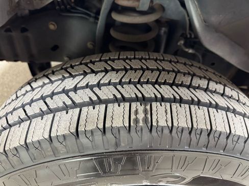 Used 2012 Ford E-350 and Econoline 350 Extended Super Duty w/ PWR Group image 70