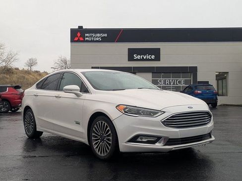 Used 2018 Ford Fusion Energi Titanium FWD image 1