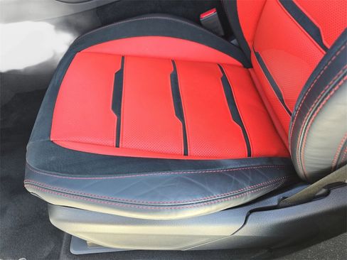 Used 2025 Mercedes-Benz GLE 63 AMG S image 32