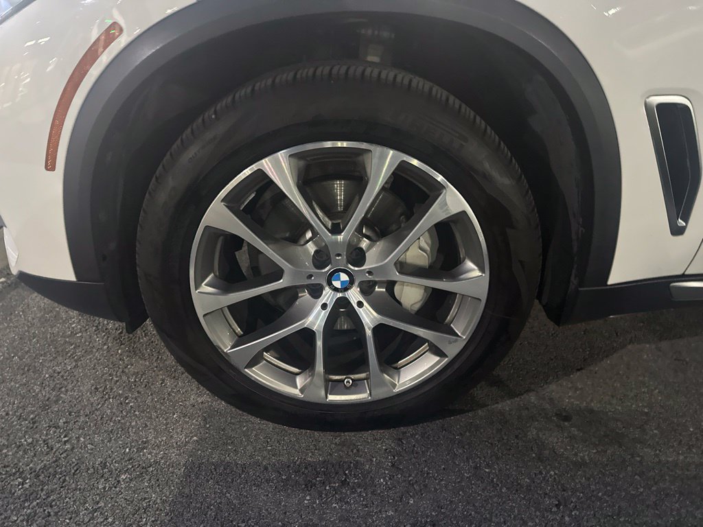 Used 2019 BMW X5 xDrive40i w/ Convenience Package AWD/4WD image 22