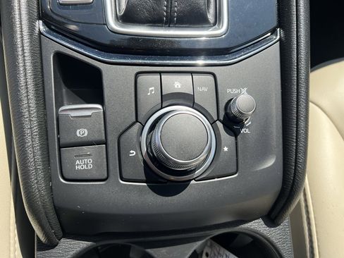 Used 2019 MAZDA CX-5 Touring image 18