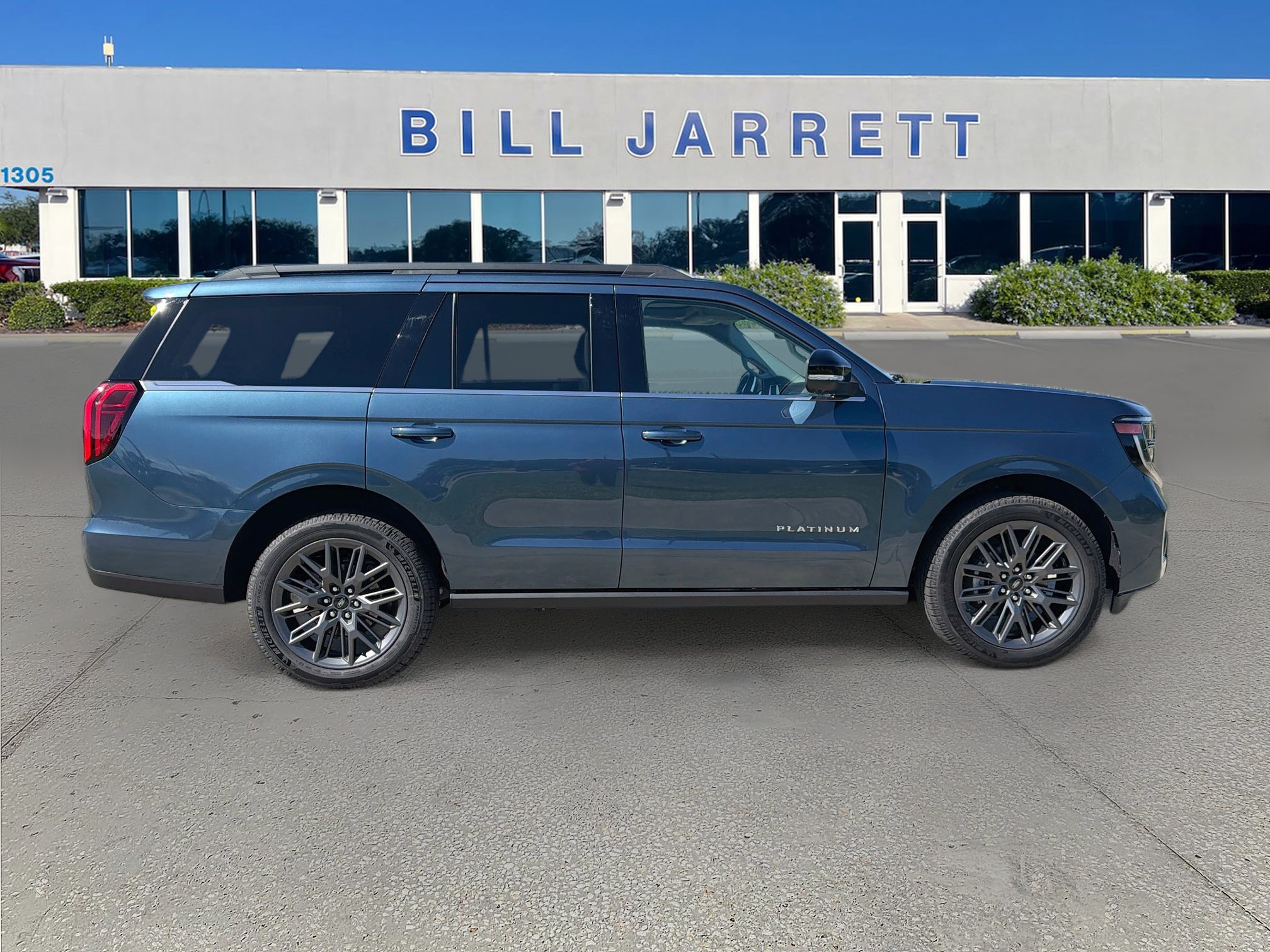 New 2027 Ford Expedition Platinum w/ Driver's Package AWD/4WD image 3