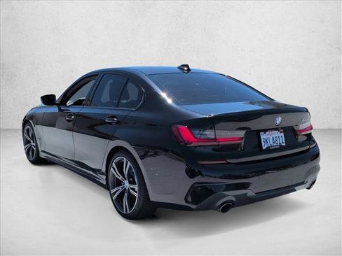 Used 2022 BMW 330i Sedan w/ M Sport Package RWD image 8
