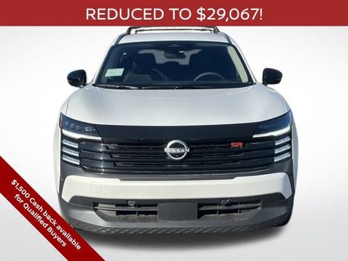 New 2026 Nissan Kicks SR w/ Cold Weather Package AWD/4WD image 6