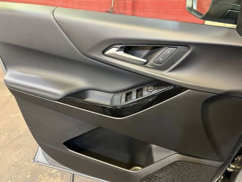 Used 2025 Chevrolet Equinox LT image 20