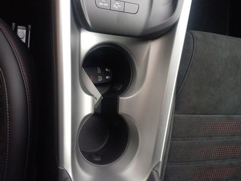 Used 2024 Dodge Hornet GT image 28