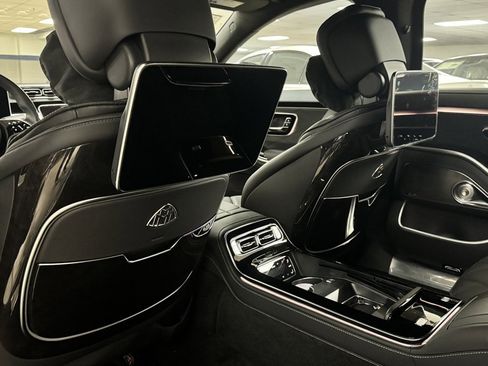 Used 2024 Mercedes-Benz Maybach S 680 4MATIC image 29