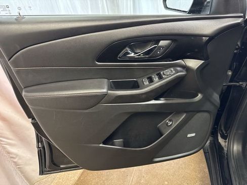 Used 2023 Chevrolet Traverse RS w/ LPO, Floor Liner Package AWD/4WD image 27