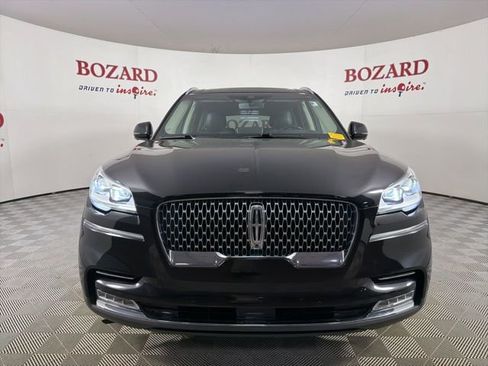 Used 2020 Lincoln Aviator Reserve w/ Equipment Group 202A image 2