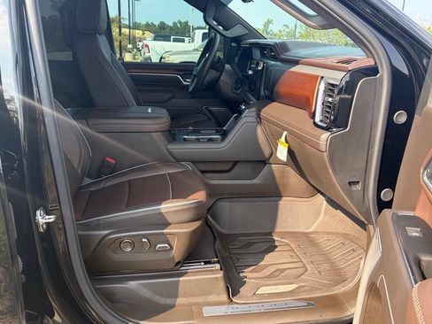 Used 2025 GMC Sierra 2500 Denali w/ Denali Reserve Package AWD/4WD image 20