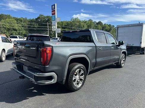 Used 2021 GMC Sierra 1500 SLT w/ X31 Off-Road Package image 5