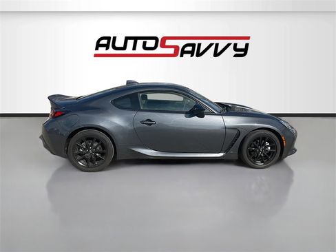 Used 2025 Toyota GR86 Premium image 8