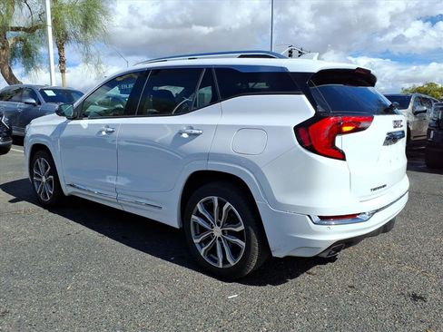 Used 2020 GMC Terrain Denali w/ Denali Premium Package image 7