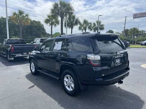 Used 2024 Toyota 4Runner SR5 Premium w/ Moonroof Package RWD image 8