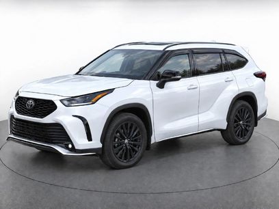 Used 2024 Toyota Highlander XSE