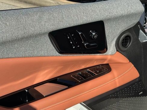 New 2026 Cadillac Optiq Luxury 2 image 18