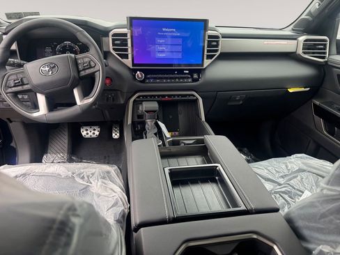 New 2026 Toyota Tundra Limited AWD/4WD image 10