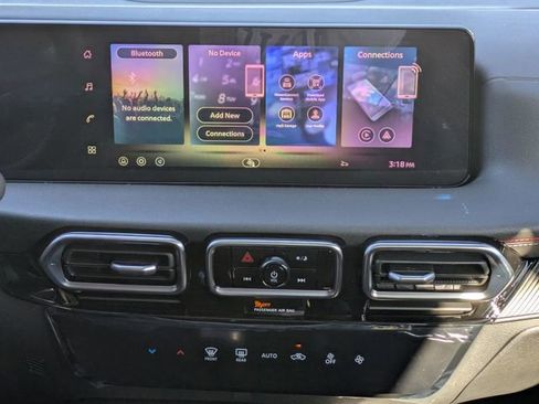 New 2026 Nissan Sentra SR w/ Floor Mat Package image 22