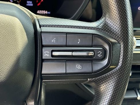 Used 2024 Chevrolet Colorado Trail Boss w/ Advanced Trailering Package AWD/4WD image 32