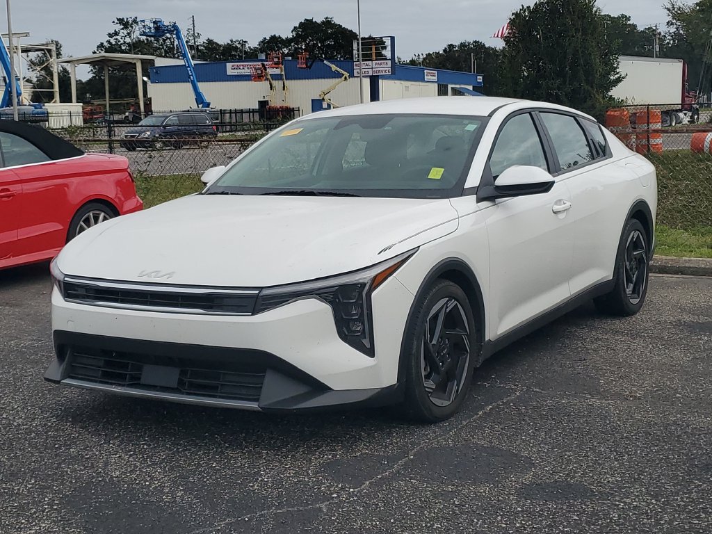 Used 2025 Kia K4 EX FWD image 2