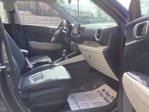 New 2026 Hyundai Venue SEL image 16