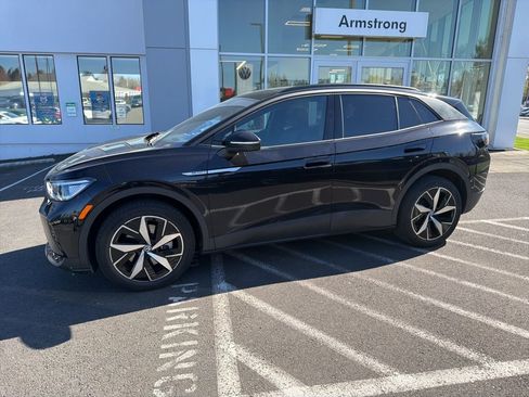 Used 2023 Volkswagen ID.4 Pro S image 2