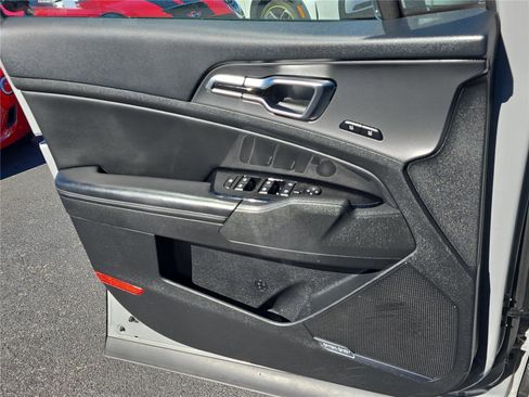 Used 2023 Kia Sportage SX image 15