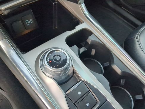 Used 2021 Ford Explorer Limited image 19