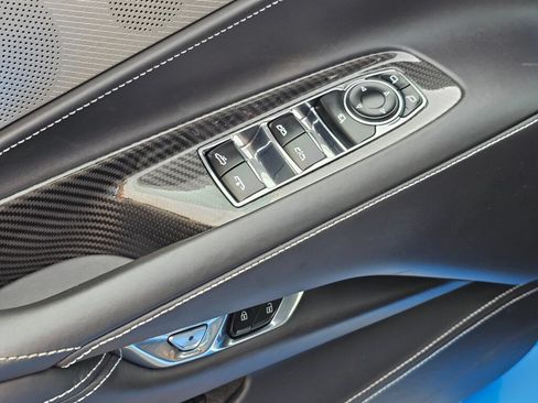 Used 2021 Chevrolet Corvette Stingray Premium Conv w/ Z51 Performance Package RWD image 28