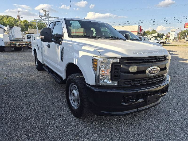 Used 2019 Ford F350 XL w/ Power Equipment Group AWD/4WD image 2