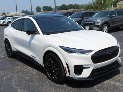 Used 2023 Ford Mustang Mach-E GT w/ GT Performance Edition AWD/4WD image 7
