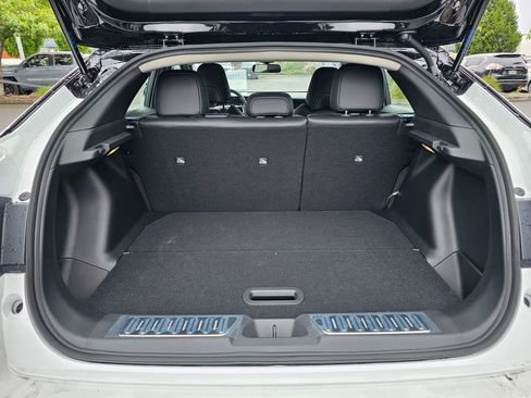 New 2026 Nissan Leaf SV+ w/ Illuminated Package FWD image 11